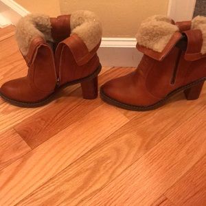 Clark’s lisette blue ankle boot